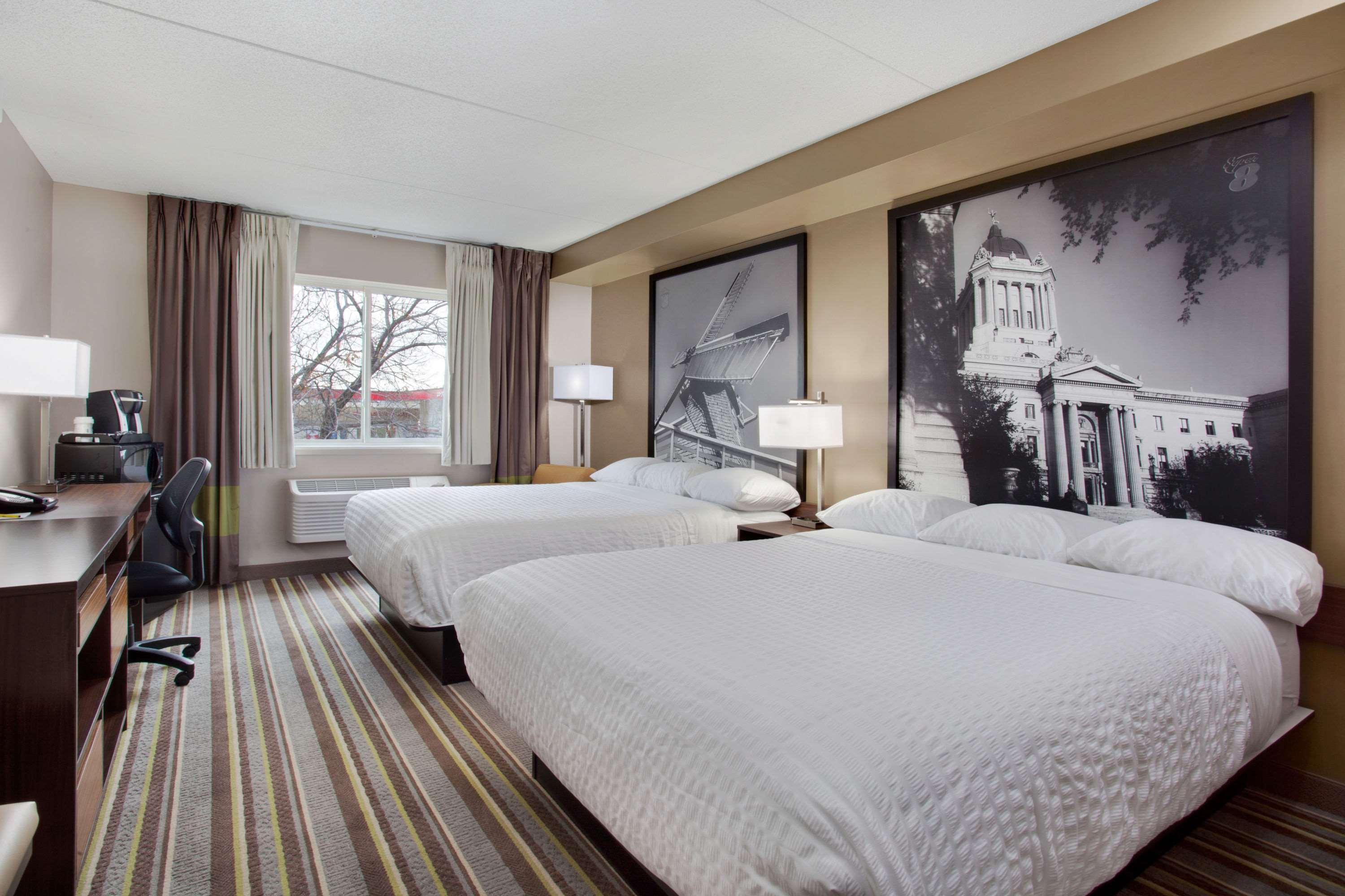 Hotel Super 8 By Wyndham West Winnipeg