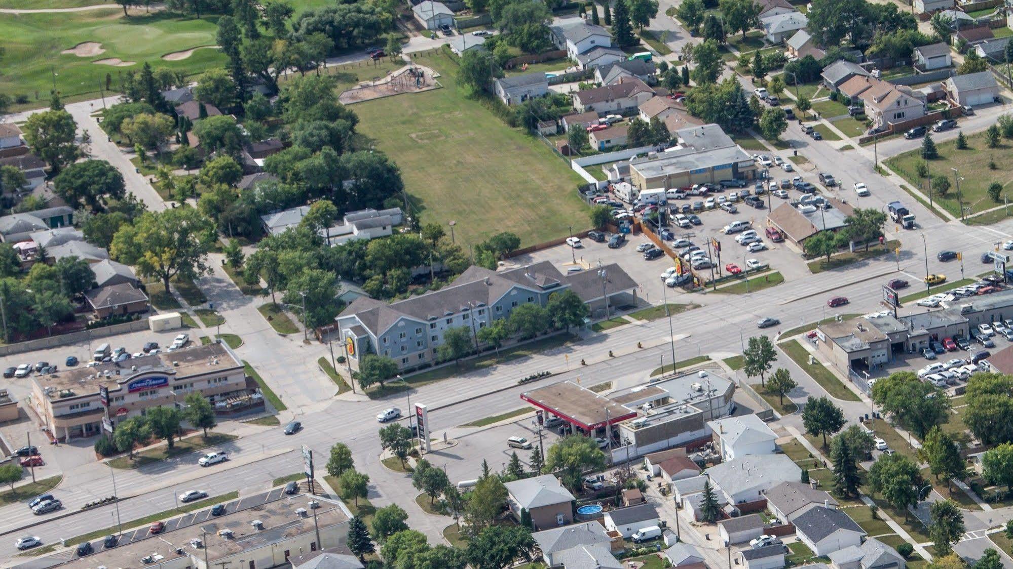 Super 8 By Wyndham West Winnipeg