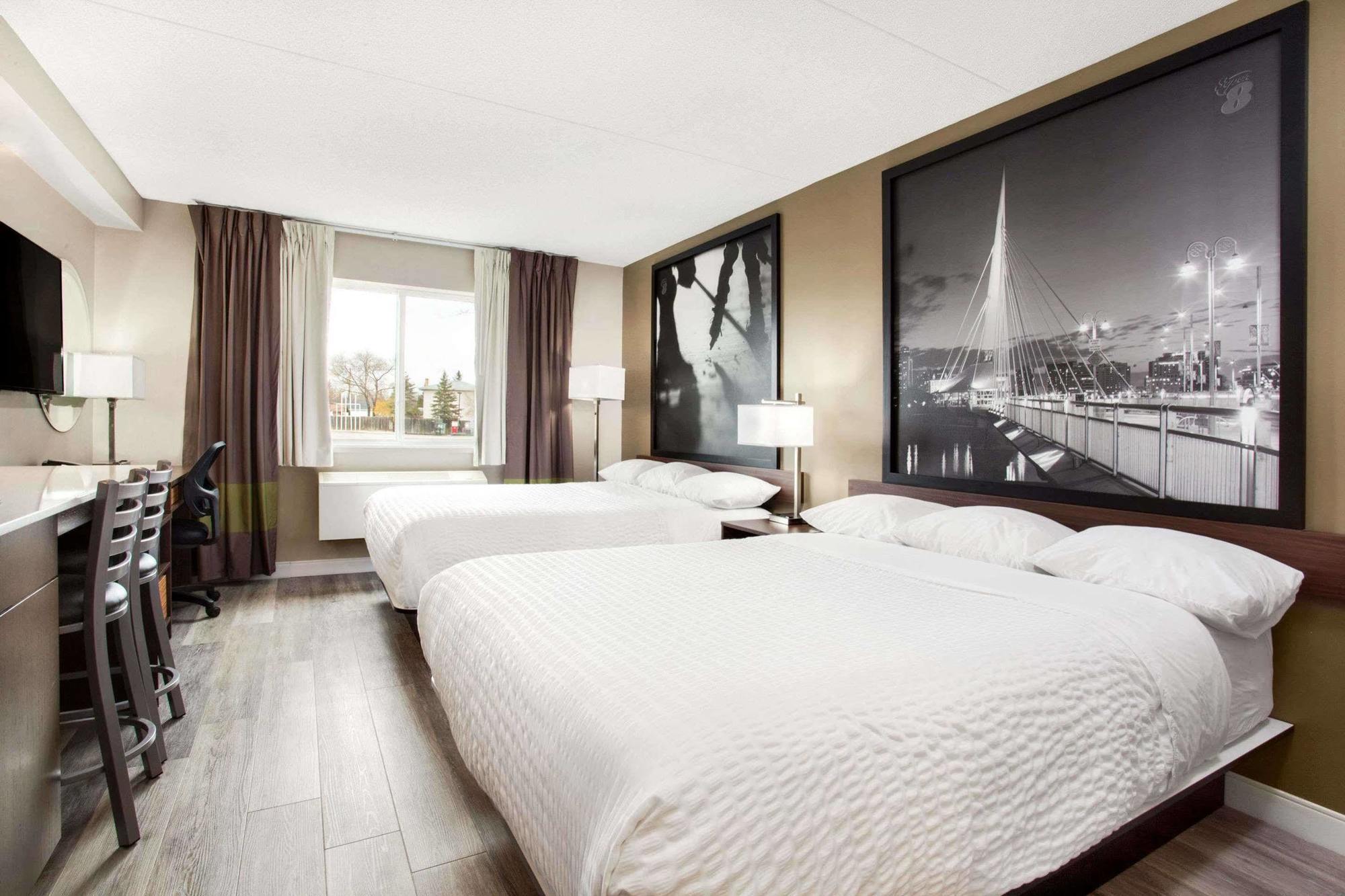 Super 8 By Wyndham West Hotel 3*