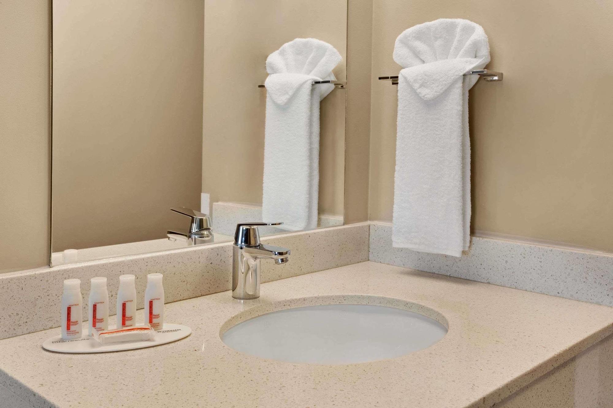 Super 8 By Wyndham West 3* Winnipeg